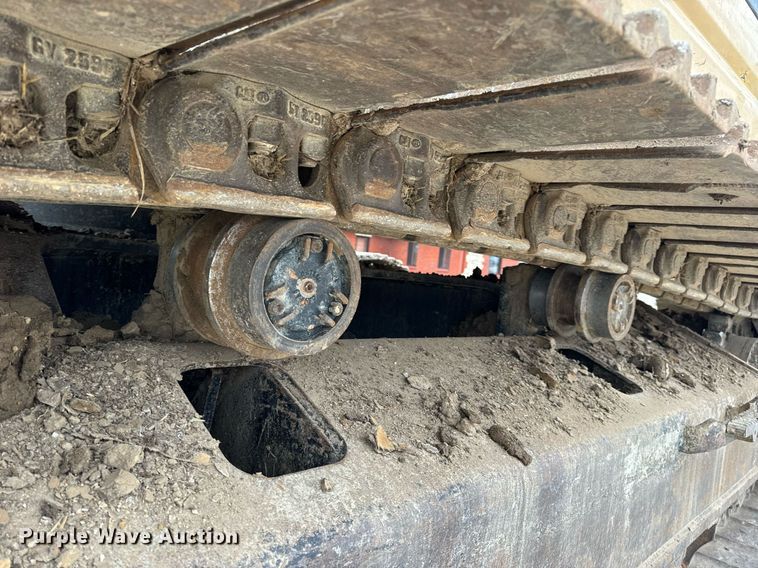 image for item DV1863 2017 Caterpillar 335F LCR excavator