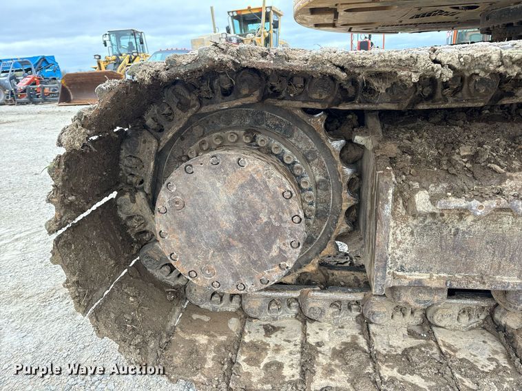 image for item DV1863 2017 Caterpillar 335F LCR excavator
