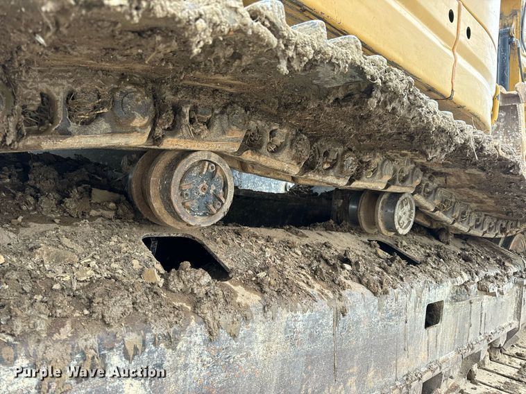 image for item DV1863 2017 Caterpillar 335F LCR excavator