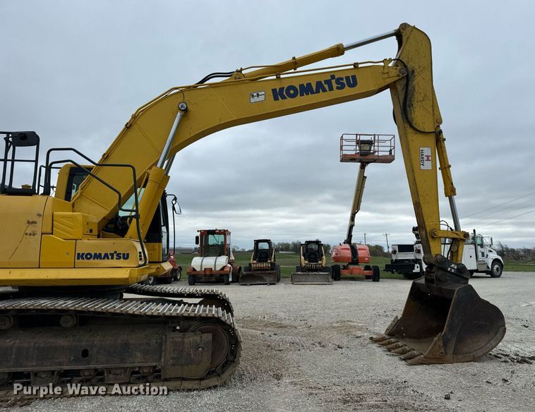 image for item DV1864 2017 Komatsu PC290LC-11 excavator