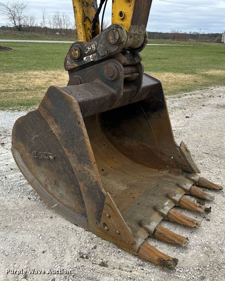 image for item DV1864 2017 Komatsu PC290LC-11 excavator