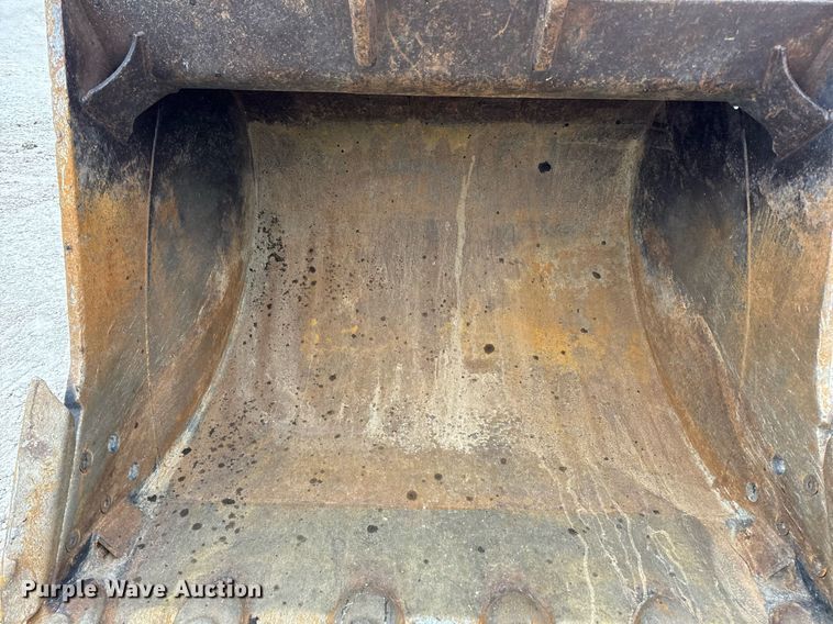 image for item DV1864 2017 Komatsu PC290LC-11 excavator