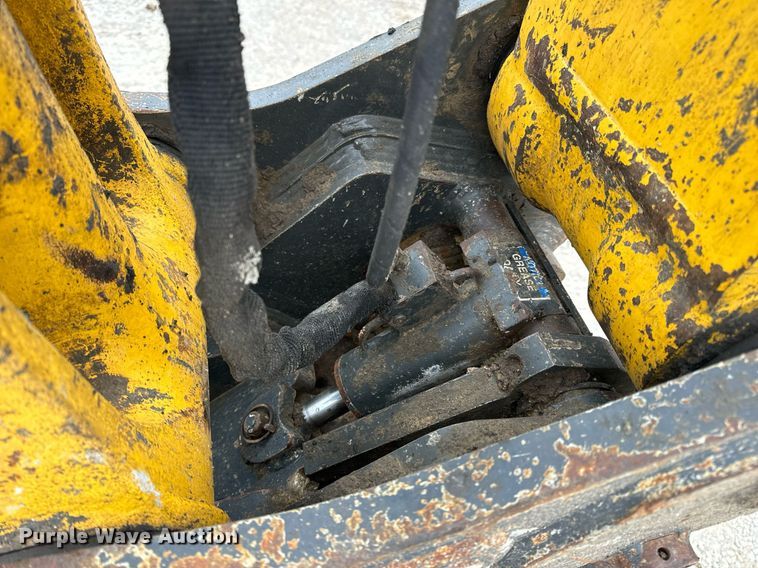 image for item DV1864 2017 Komatsu PC290LC-11 excavator