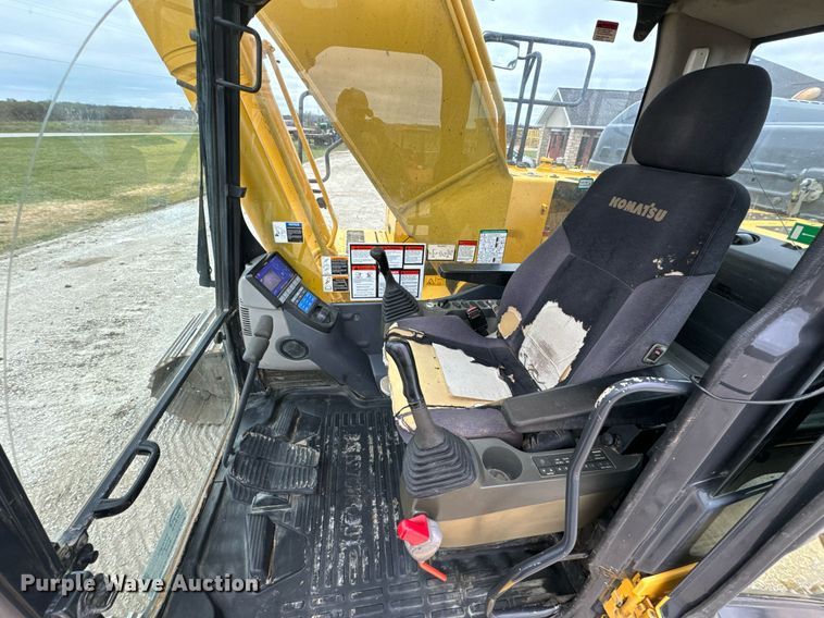 image for item DV1864 2017 Komatsu PC290LC-11 excavator