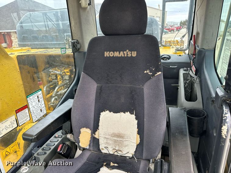 image for item DV1864 2017 Komatsu PC290LC-11 excavator