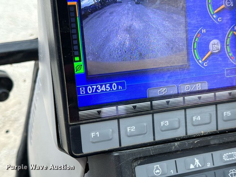 image for item DV1864 2017 Komatsu PC290LC-11 excavator