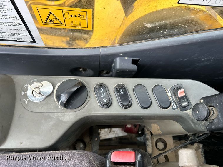 image for item DV1864 2017 Komatsu PC290LC-11 excavator