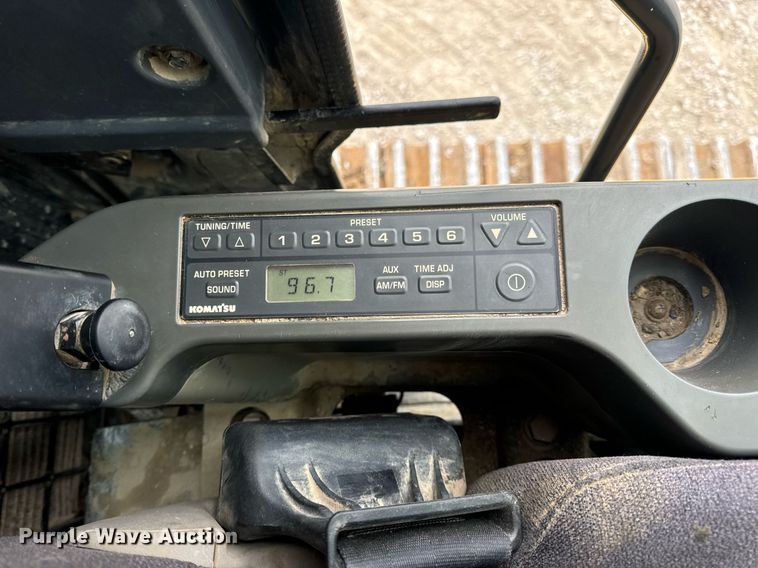 image for item DV1864 2017 Komatsu PC290LC-11 excavator