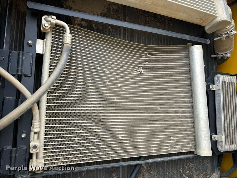 image for item DV1864 2017 Komatsu PC290LC-11 excavator