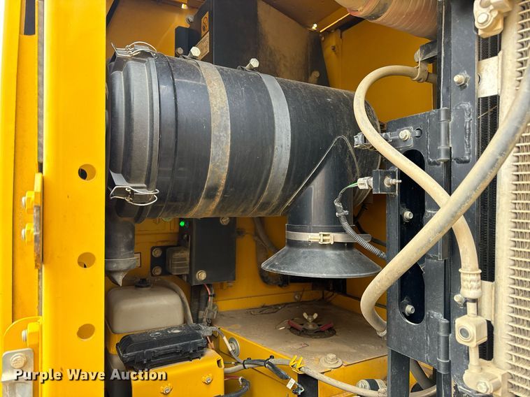 image for item DV1864 2017 Komatsu PC290LC-11 excavator