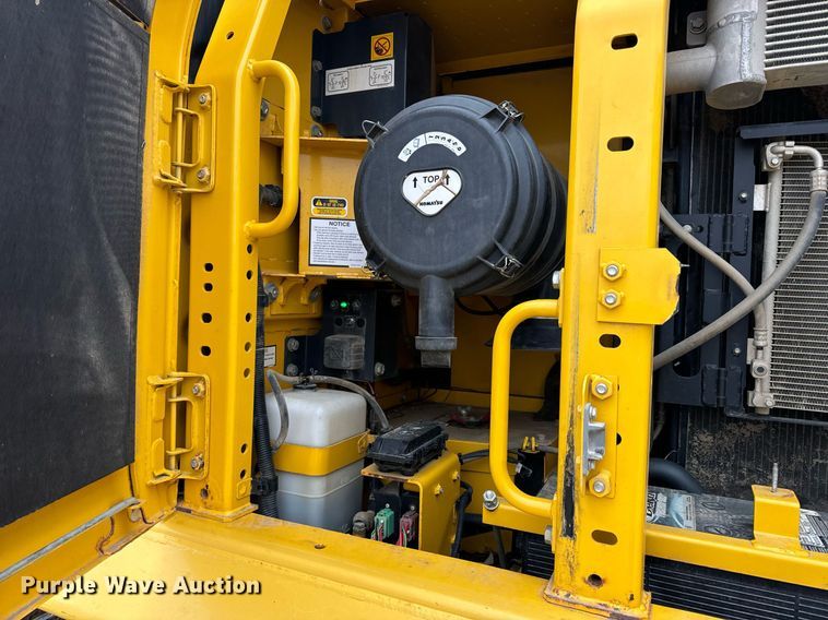 image for item DV1864 2017 Komatsu PC290LC-11 excavator