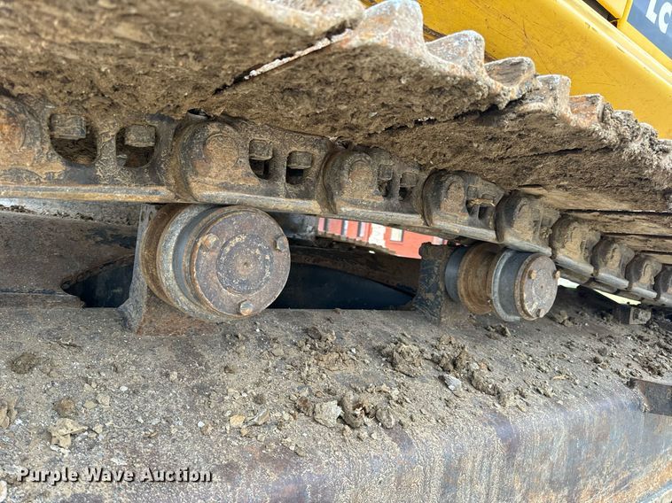 image for item DV1864 2017 Komatsu PC290LC-11 excavator