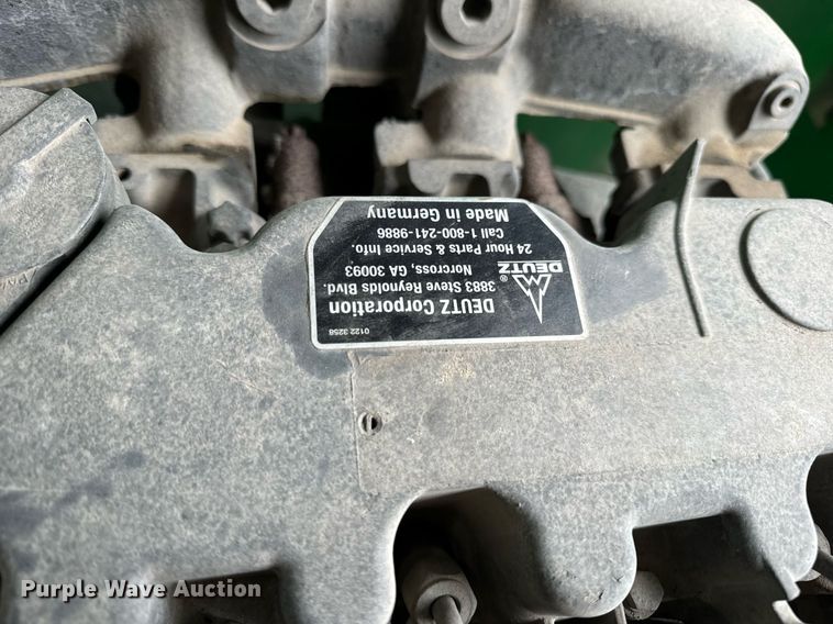 image for item DV1865 2016 Genie S-60TRAX boom lift