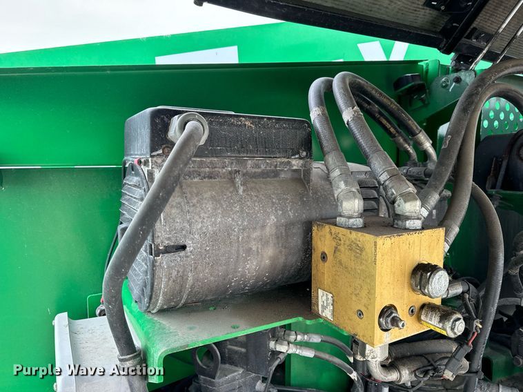 image for item DV1865 2016 Genie S-60TRAX boom lift