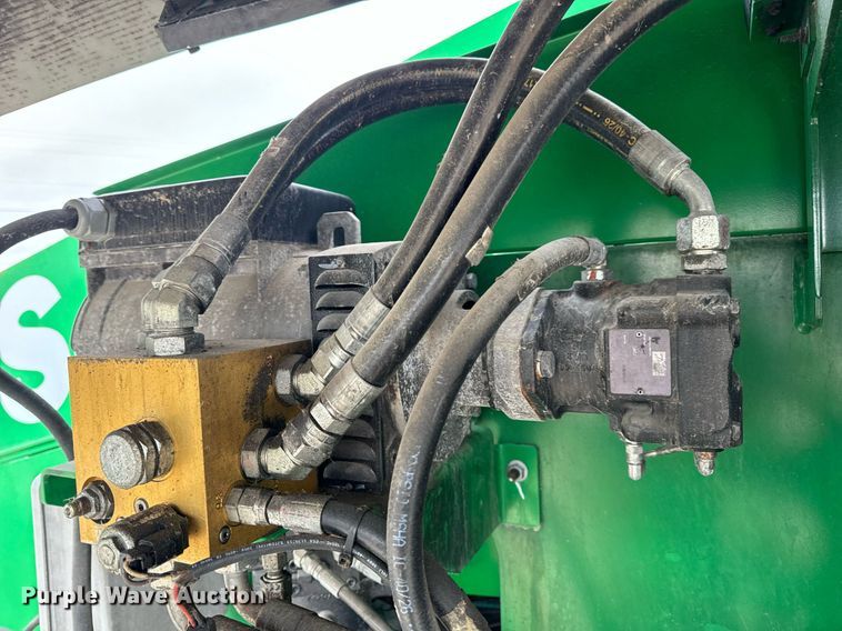 image for item DV1865 2016 Genie S-60TRAX boom lift