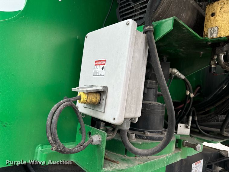 image for item DV1865 2016 Genie S-60TRAX boom lift