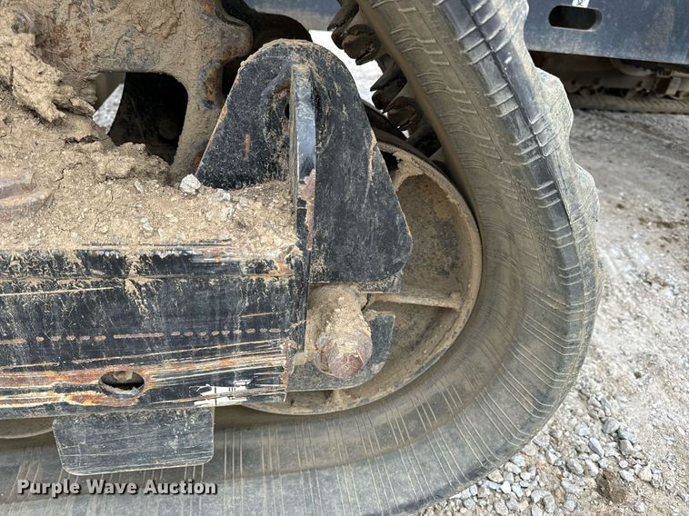 image for item DV1865 2016 Genie S-60TRAX boom lift