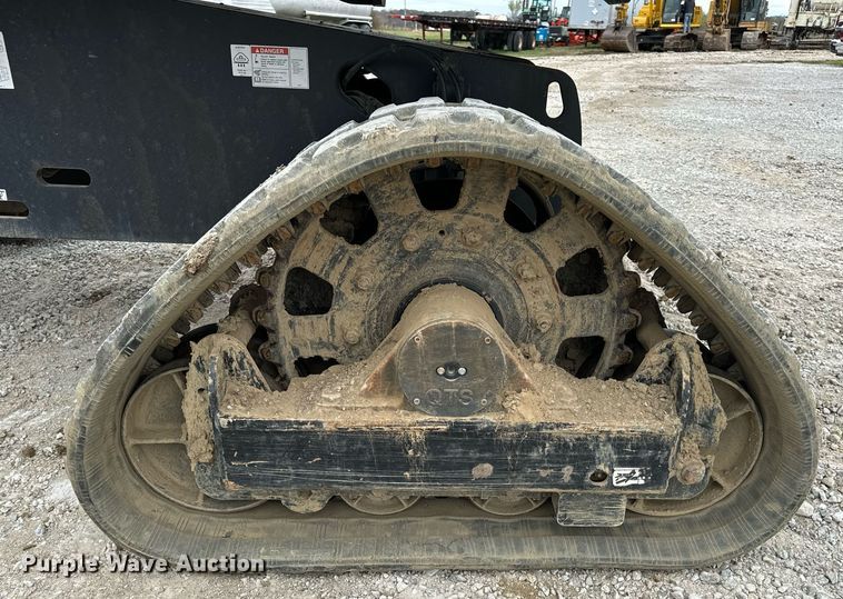 image for item DV1865 2016 Genie S-60TRAX boom lift