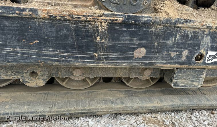 image for item DV1865 2016 Genie S-60TRAX boom lift