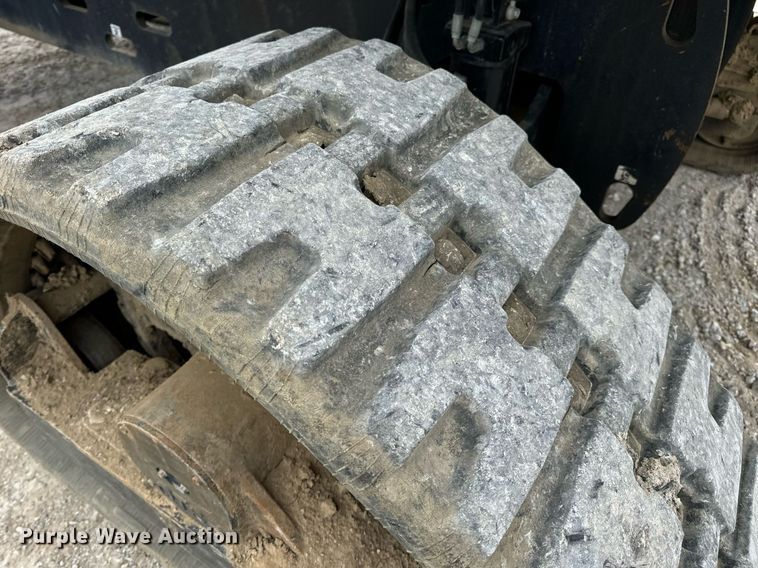 image for item DV1865 2016 Genie S-60TRAX boom lift