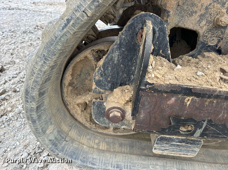 image for item DV1865 2016 Genie S-60TRAX boom lift