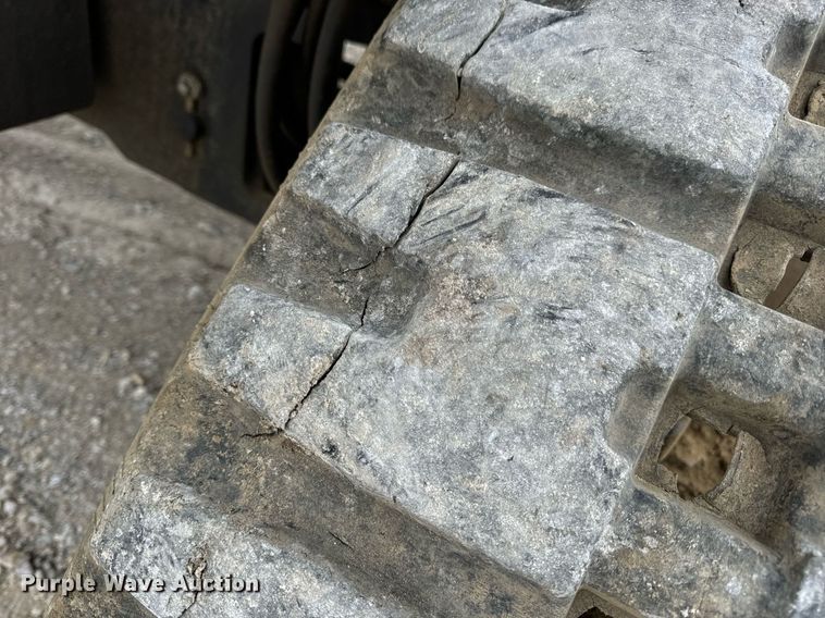 image for item DV1865 2016 Genie S-60TRAX boom lift