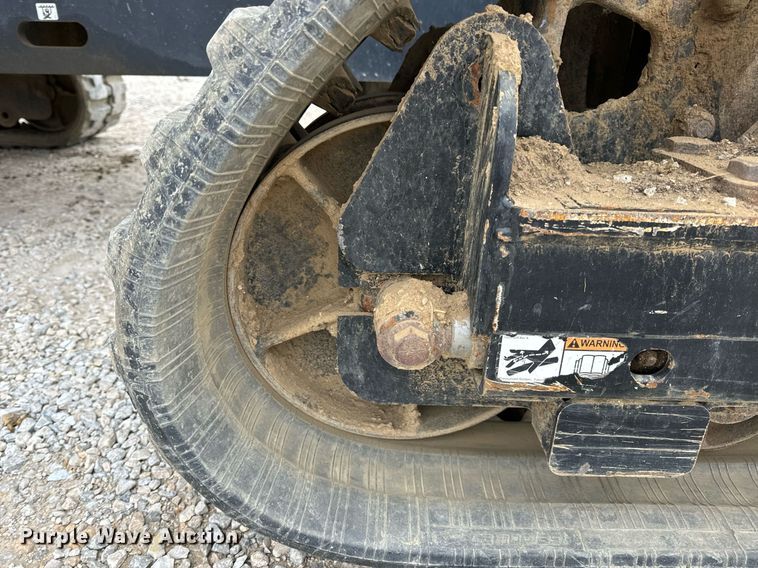 image for item DV1865 2016 Genie S-60TRAX boom lift