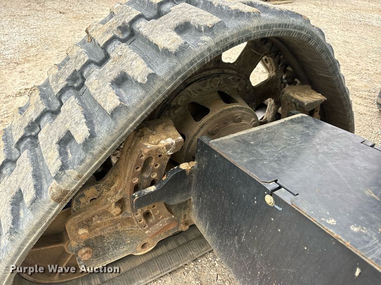 image for item DV1866 2015 Genie S-60TRAX boom lift