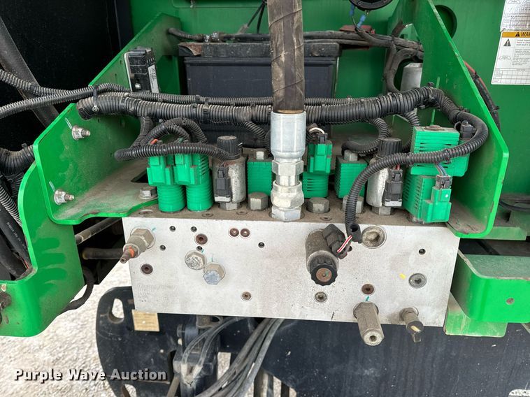 image for item DV1866 2015 Genie S-60TRAX boom lift