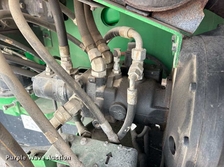 image for item DV1866 2015 Genie S-60TRAX boom lift