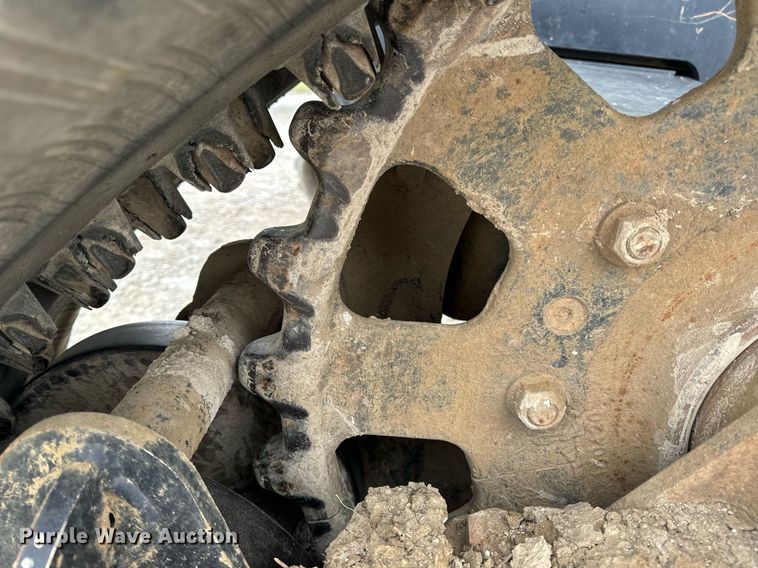 image for item DV1866 2015 Genie S-60TRAX boom lift