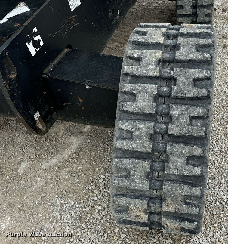 image for item DV1866 2015 Genie S-60TRAX boom lift