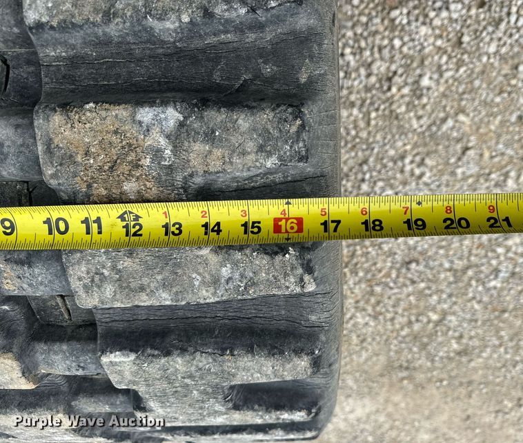 image for item DV1866 2015 Genie S-60TRAX boom lift