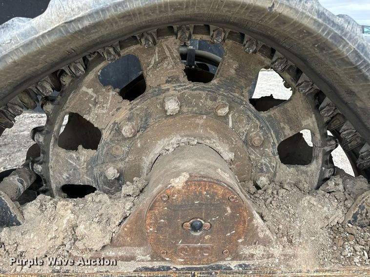 image for item DV1866 2015 Genie S-60TRAX boom lift