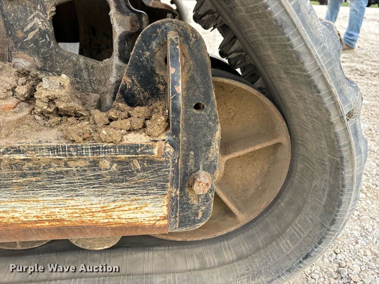 image for item DV1866 2015 Genie S-60TRAX boom lift