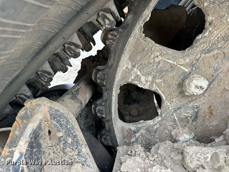 image for item DV1866 2015 Genie S-60TRAX boom lift