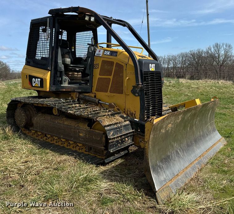 image for item DV1869 2016 Caterpillar D5K2 LGP dozer