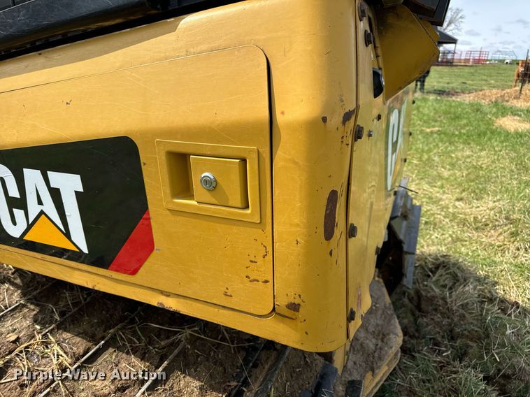 image for item DV1869 2016 Caterpillar D5K2 LGP dozer