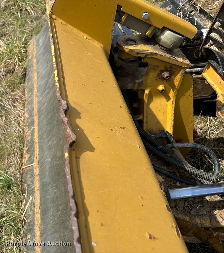 image for item DV1869 2016 Caterpillar D5K2 LGP dozer