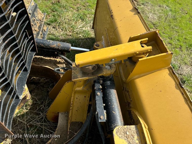 image for item DV1869 2016 Caterpillar D5K2 LGP dozer