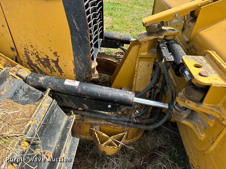 image for item DV1869 2016 Caterpillar D5K2 LGP dozer
