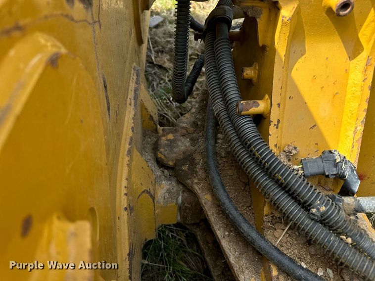 image for item DV1869 2016 Caterpillar D5K2 LGP dozer