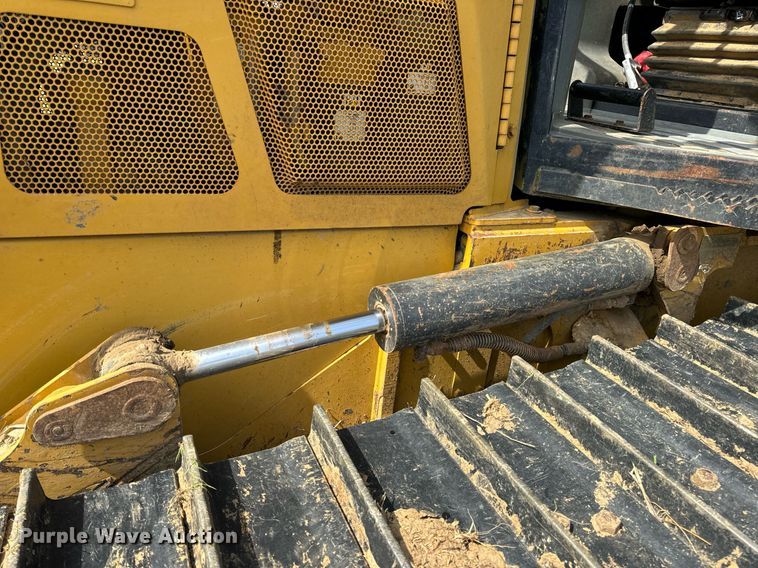 image for item DV1869 2016 Caterpillar D5K2 LGP dozer