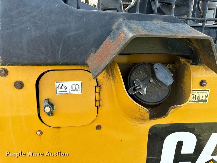 image for item DV1869 2016 Caterpillar D5K2 LGP dozer