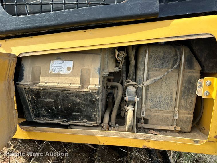 image for item DV1869 2016 Caterpillar D5K2 LGP dozer