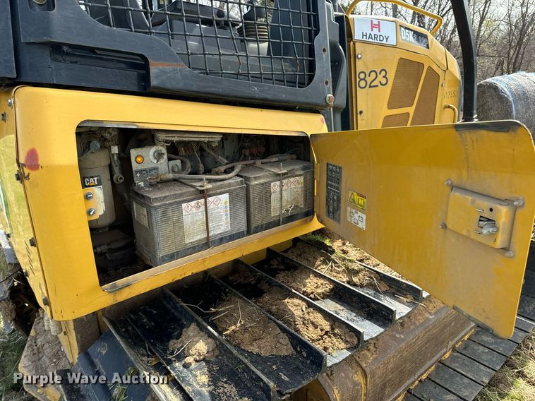 image for item DV1869 2016 Caterpillar D5K2 LGP dozer