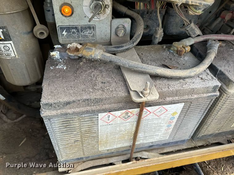 image for item DV1869 2016 Caterpillar D5K2 LGP dozer