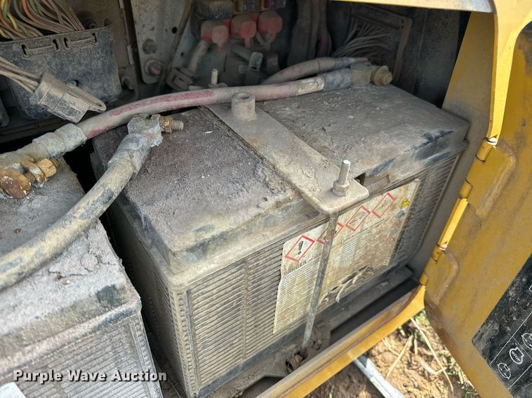 image for item DV1869 2016 Caterpillar D5K2 LGP dozer