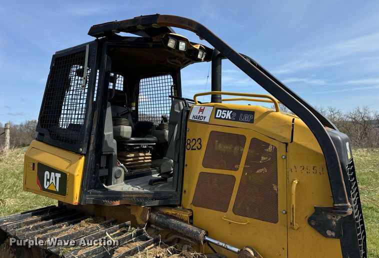 image for item DV1869 2016 Caterpillar D5K2 LGP dozer