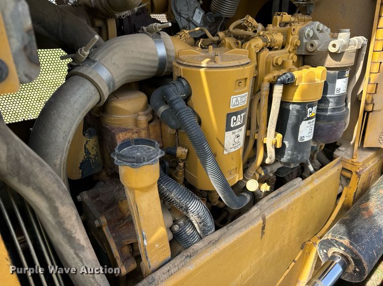 image for item DV1869 2016 Caterpillar D5K2 LGP dozer